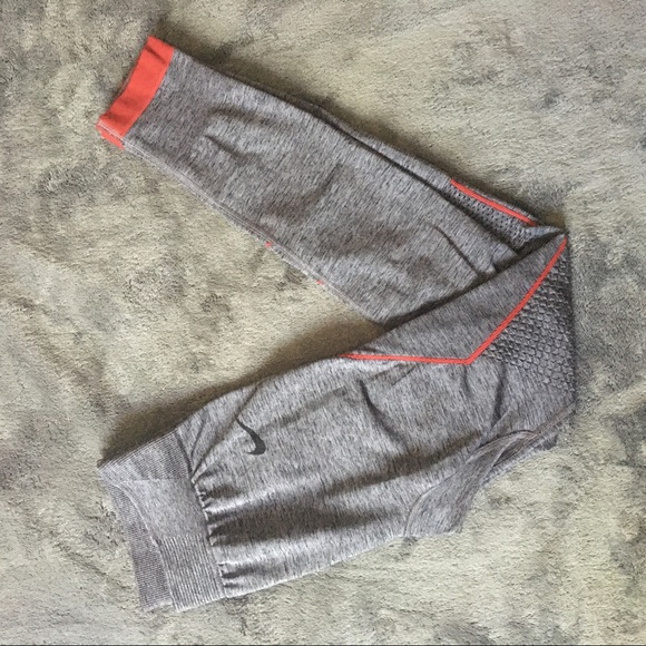 Nike Leggings - Picture 1 of 5